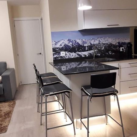 Nuevo y acogedor apto en Vielha-Betrén. Con Garaje Appartamento Esterno foto