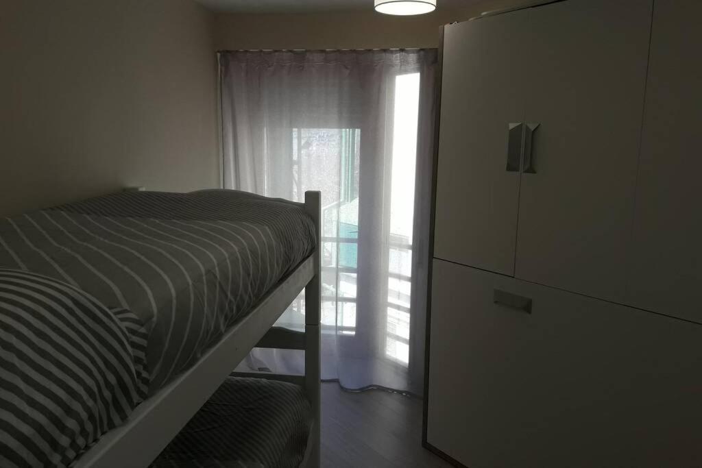 Nuevo y acogedor apto en Vielha-Betrén. Con Garaje Appartamento Esterno foto